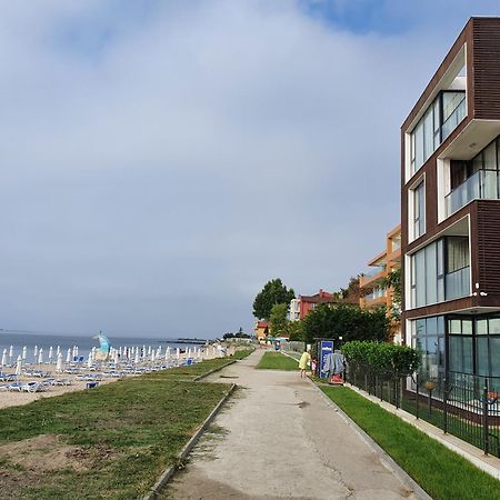 Апартамент За Гости ,,1В-15" Амара Бутик"" Ravda Habitación foto