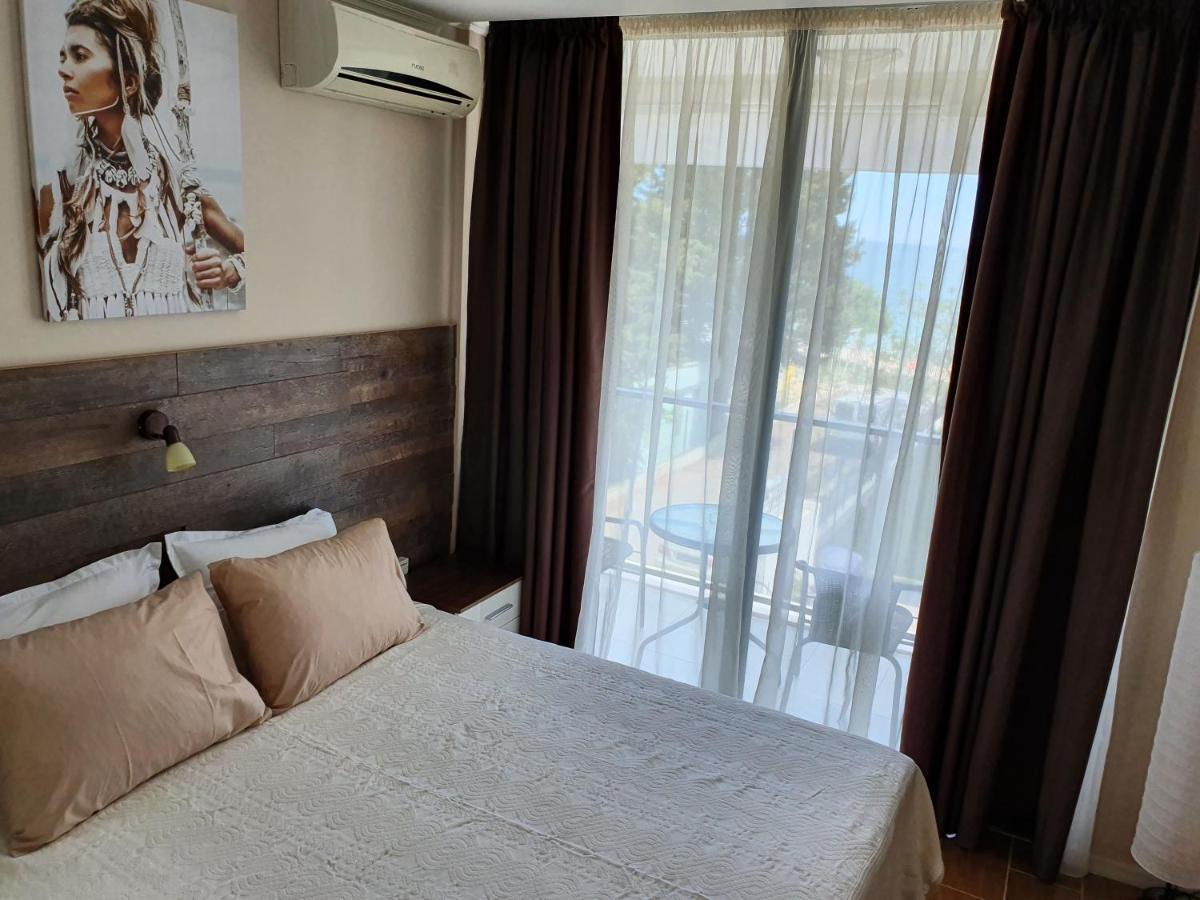 Апартамент За Гости ,,1В-15" Амара Бутик"" Ravda Exterior foto