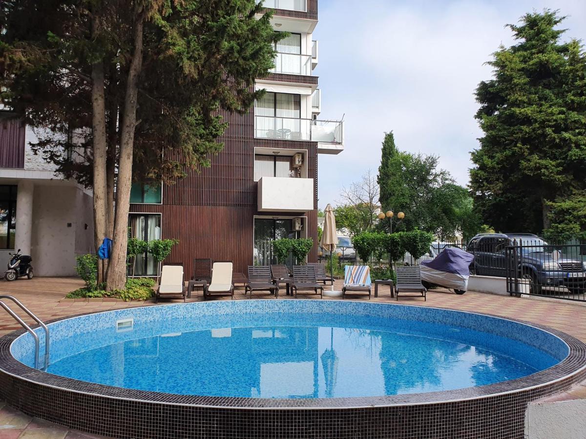 Апартамент За Гости ,,1В-15" Амара Бутик"" Ravda Exterior foto